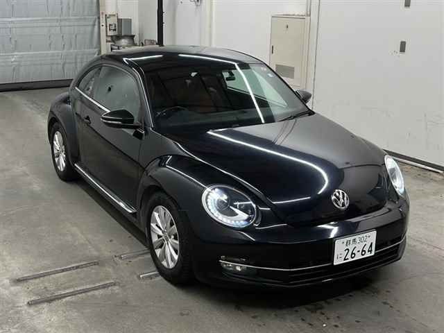 35094 Volkswagen The beetle 16CBZ 2014 г. (MIRIVE Saitama)